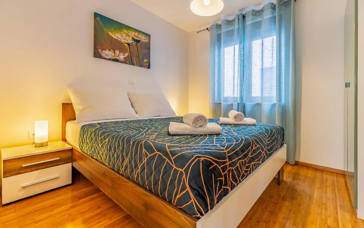 Apartment Blue Pula, New, Family Friendly, Comfortable, Free Parking And Wifi Croatia